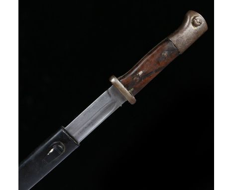 German M1884/98 III knife bayonet, possibly re worked or over cleaned as no markings visible, housed in steel scabbard which 