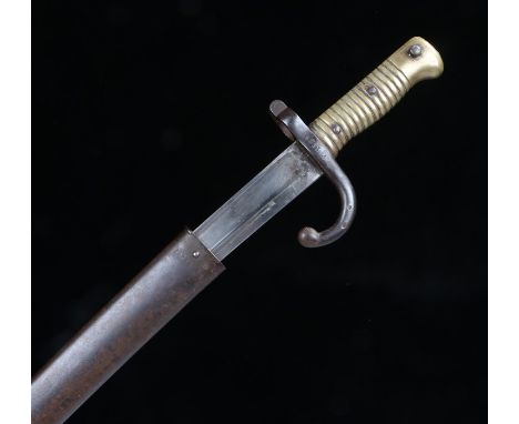 French Model 1866 Chassepot bayonet, made at the Sainte Etienne Arsenal, maker mark and date August 1872 engraved on spine, s