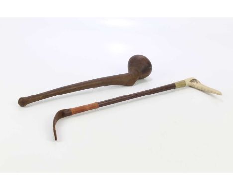 A vintage knobkerrie and a horn handled riding crop (2). 