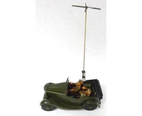 CJB Morris Field Wireless Car with Driver and Operator in original box (Condition Excellent, box Very Good) (3)