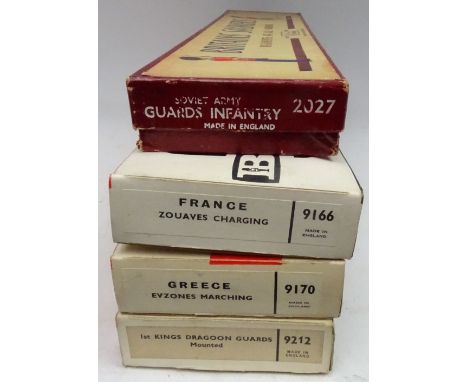 Britains empty boxes for sets 2027, 9166, 9170 and 9213 seventeen original Britains infantry box trays with card inserts and 