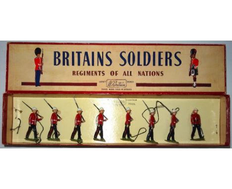 Britains Princess Patricia's Canadian Light Infantry with Officer in original ROAN box (Condition Very Good, box Good) with a