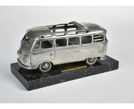 Schreibtischmodell VW T1 Bus Jubiläumsbus 1997, Metall auf Marmorsockel, 27 cm, sehr guter Zustand