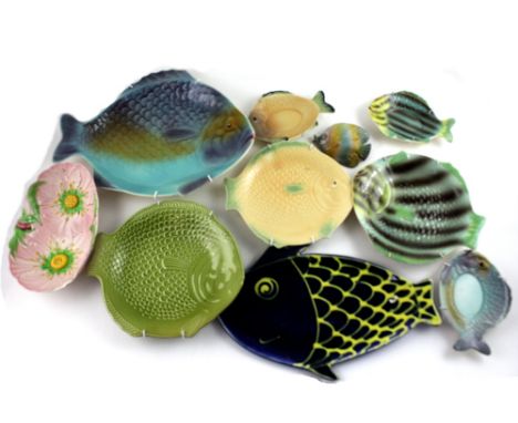 A quantity of early/mid-20th century ceramics to include eight c1930s Shorter &amp; Sons decorative fish plates in a variety 