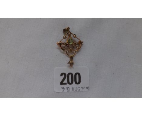 9ct stamped peridot and half pearl antique pendant   