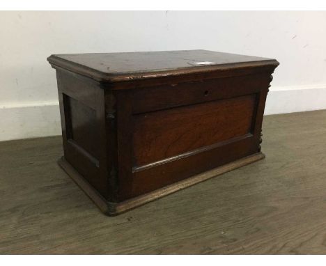VINTAGE WOOD BOX, ALONG WITH TWO STOOLS, the box with hinged lidthe box 42cm wideQty: 3