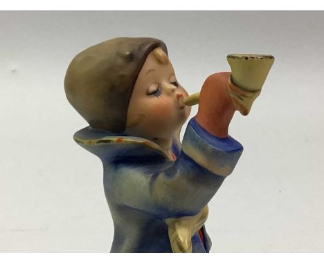 COLLECTION OF HUMMEL FIGURES including apple tree boy, cherry tree girl and musicians, also a circular platethe tallest 13cm 