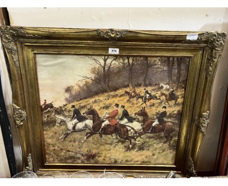 A hunting print in gilt frame. 20" x 24"