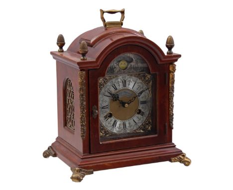 Wuba table clock with moon phase in mahogany veneer case with brass elements, 28 cm high