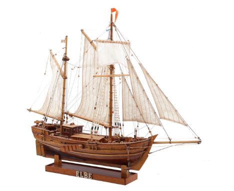 Scale model of the Elbe as it was in 1895, 45 cm high, 53 cm long