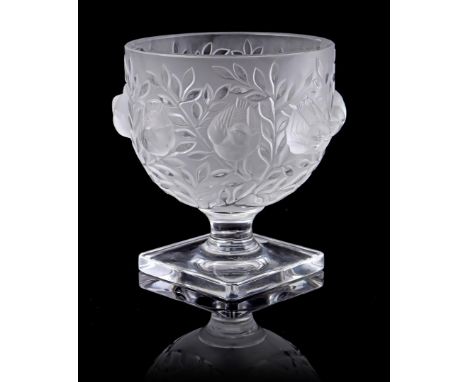 René Lalique (1860-1945) Glass Art Deco coupe with decor of singing birds, Lalique France, model 'Elisabeth', 13.5 cm high (c