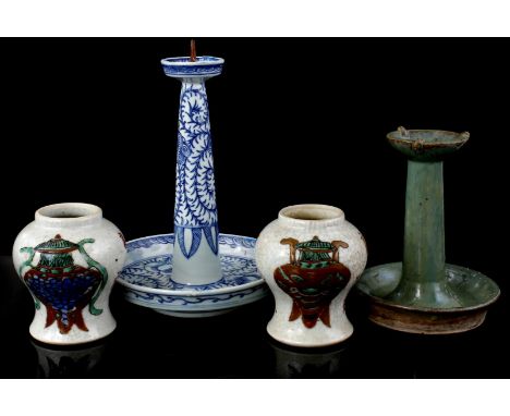 2 porcelain pots with polychrome decor and Chinese characters, China 20th century, porcelain candlestick with blue and white 