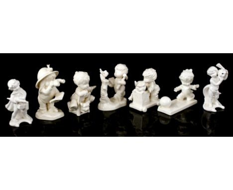 7 earthenware Goebel statues, highest 14 cm (1 with damage to hand)