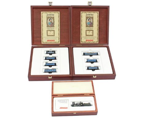 2x Arnold Railex Königlich bayischer hofzug, spur R, numbers 0240 and 0241, in wooden box and Tristan B VI, number 2560, in w