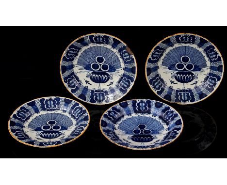 4 Delft earthenware dishes with blue floral decor, marked 'BP' (De Vergulde Bloempot), Holland 18th century, 31 cm diameter (