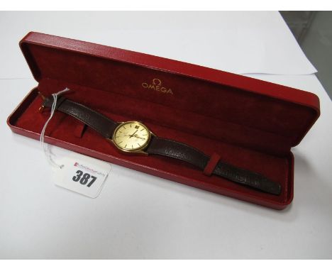 Omega; A Seamaster Quartz Gent's Wristwatch, the signed dial with baton markers and date aperture, the case back engraved "Pr