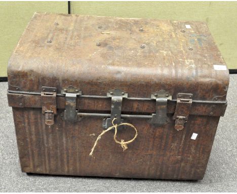 A large vintage metal GWR travelling trunk, 'Steel Brand' plaque to the inside, 52 cm  x 70 cm x 50 cm