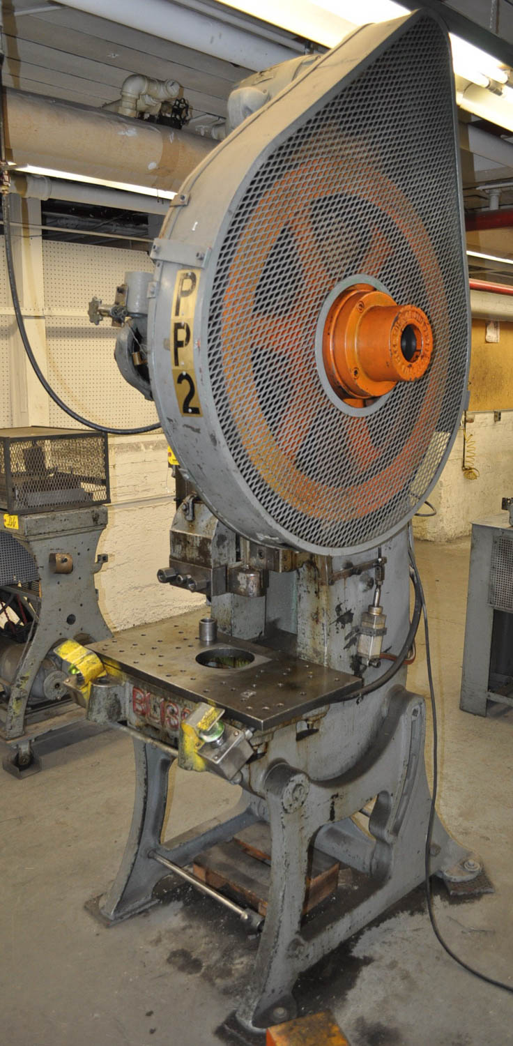191/2 22 TON CAPACITY OBI FLYWHEEL TYPE MECHANICAL PUNCH PRESS