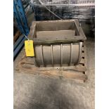 Donaldson Rotary Valve HD Valve Stainless Construction 12" x 18.75" Aperture. Rigging Fee: $50