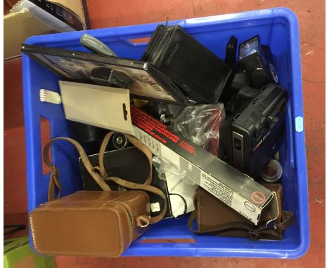 Box of camera equipment [NO RESERVE]