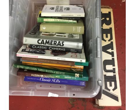 Qty camera books and tripod [NO RESERVE]