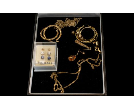 Small Collection of Gold Jewellery, comprising gold hoop earrings, an amber set ring, a pair of stone set earrings, a fine ch