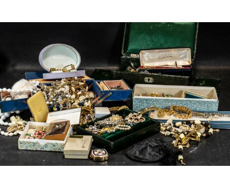 Large Collection of Quality Vintage Costume Jewellery, comprising chains, brooches, some odd silver and odd gold, Accurist la