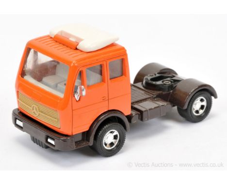 Matchbox Super Kings K8 Mercedes Articulated Animal Transporter Tractor Unit only factory Pre-production colour trial - orang