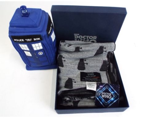 Dr Who boxed scarf by Lovarzi and soft Tardis toy