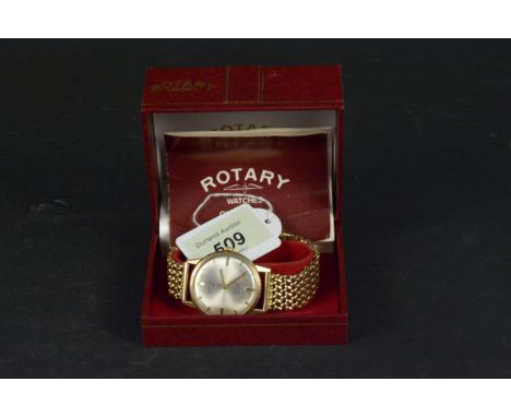 A late 20th Century 9ct gold centre seconds Rotary wristwatch, the 17 jewel movement (unseen) to a signed and silvered circul