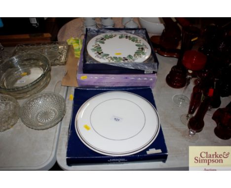A Royal Doulton Platinum Concorde cake plate together with a Royal Worcester "Lavinia" cake plate and a glass cake plate