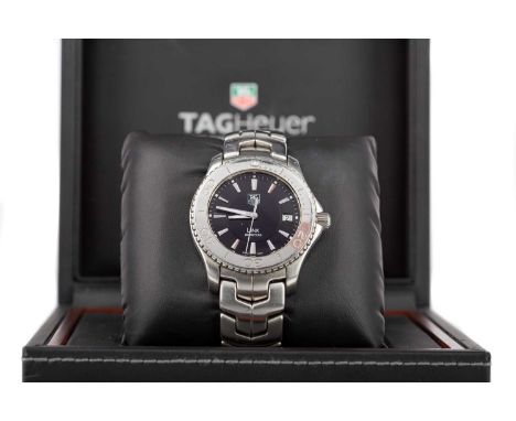 GENTLEMAN'S TAG HEUER LINK STAINLESS STEEL QUARTZ WRIST WATCH,the round black dial with wedge hour markers, outer seconds tra