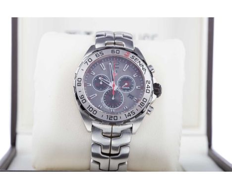 GENTLEMAN'S TAG HEUER FORMULA ONE SENNA STAINLESS STEEL QUARTZ WRIST WATCH,the round grey dial with baton hour markers, outer