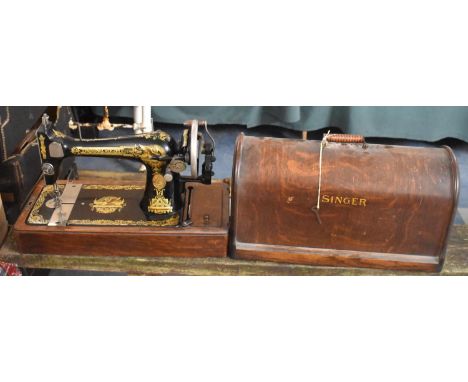 A Vintage Singer Sewing Machine 