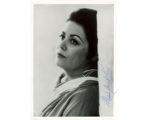 OPERA: A good selection of vintage signed postcard photographs by various opera singers, including Dietrich Fischer-Dieskau (