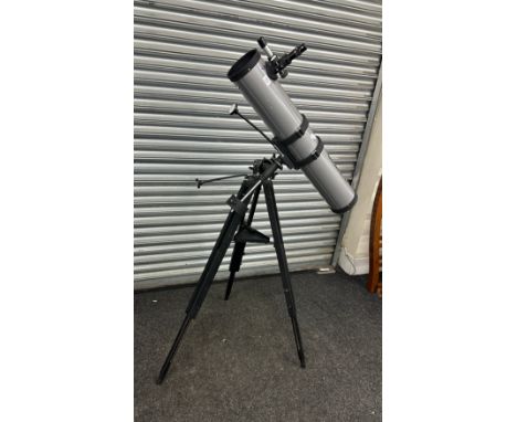 Bushell tele scope model no 78- 9518 and stand 