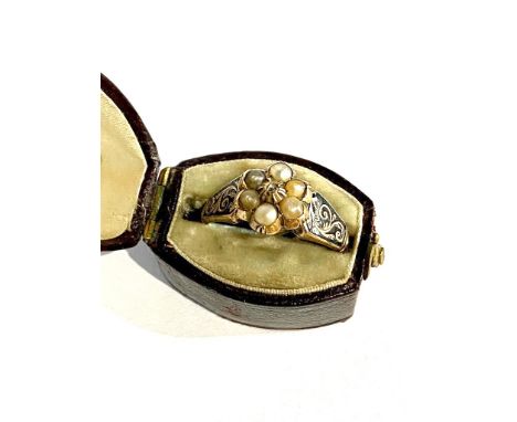 Antique Georgian mourning ring with split pearls &amp; diamonds with glass covered hair panel with split pearl flower head se