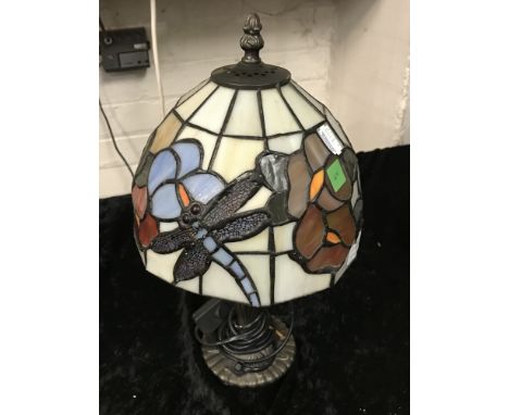 TIFFANY STYLE LAMP