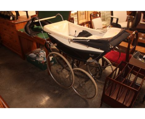 A Raymond &amp; P. Poole vintage pram