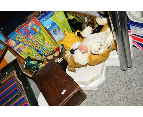 A BOX AND LOOSE CERAMICS, GAMES etc, to include a brass wall mounted bell, a Sadler crinoline lady tea pot, Franklin Mint, Li