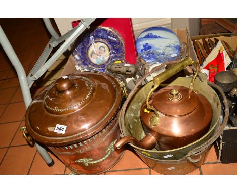 A BOX AND LOOSE SUNDRY ITEMS, CERAMICS, GLASS, ETC, to include a copper coal bucket with brass paw feet and ring handles, two