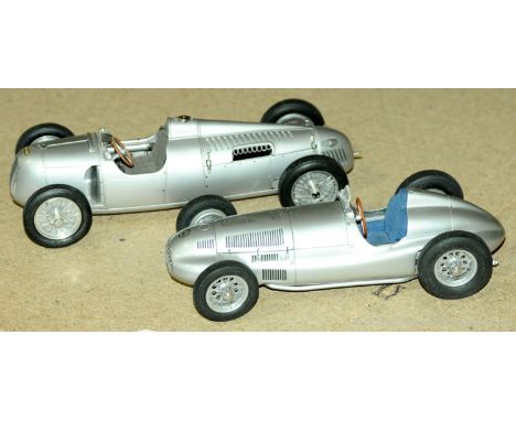 CMC - an unboxed pair of 1:18 scale classic racing cars comprising of MB W165 (1939) &amp; Auto Union Type C (1936-1937) Cond