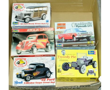 Revell, a boxed group of 1:25 scale vehicle kits comprising of Hot Rods/Street Rod, High Performance, Custom and similar to i