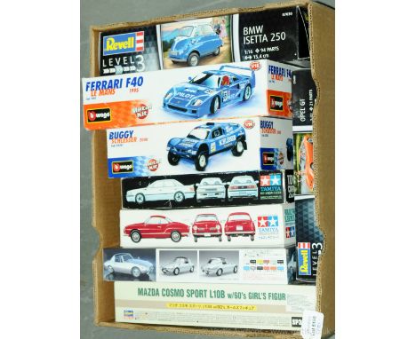 Tamiya, Revell, Bburago, Hasegawa and similar, a group of boxed mixed scale motor vehicle plastic kits which also includes a 