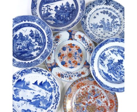 A group of Chinese porcelain plates (12) 