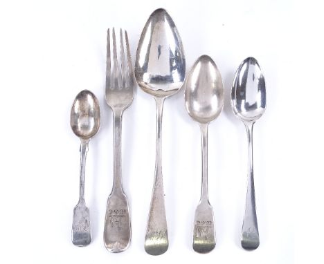 A large quantity of various silver flatware, including tablespoons, dinner forks, teaspoons etc, 77oz totalLot sold as seen u