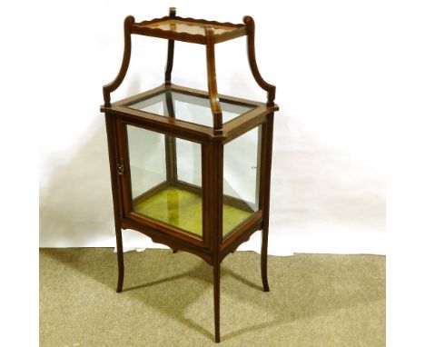 An Edwardian mahogany centre standing display cabinet with shelf above, 50cm x 38cm 