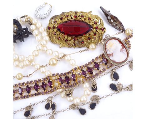 Various jewellery, including pearl necklace with 9ct clasp, cameo pendant, 9ct costume earrings etcLot sold as seen unless sp