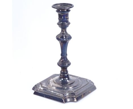 An Edwardian silver taperstick, in George I style with removable sconce, by Goldsmiths & Silversmiths Co Ltd, hallmarks Londo
