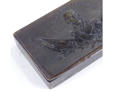 A 19th century French commemorative horn snuff/tobacco box, relief moulded lid depicting Prince De Joinville, circa 1840, wid
